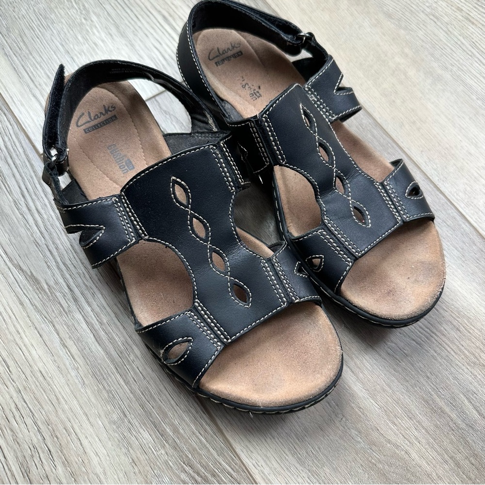 Clarks Black Leather Sandals 8 Wide